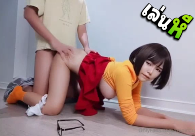 คลิปหลุดOnlyfans minichu XXX เย็ดหีท่าหมาคาชุด วัยรุ่นไทยนมใหญ่หีเนียนหุ่น  แว่นตกหาไม่เจอ เลยโดนแฟนล้วงหีจนเงี่ยน แล้วจับถกกระโปรงเย็ดสด ค่อยๆ ซอยหีเสียวๆ ครางกะเส่าอย่างเด็ด หน้าสวยขาวเนียนพรีเมียมสุดๆ